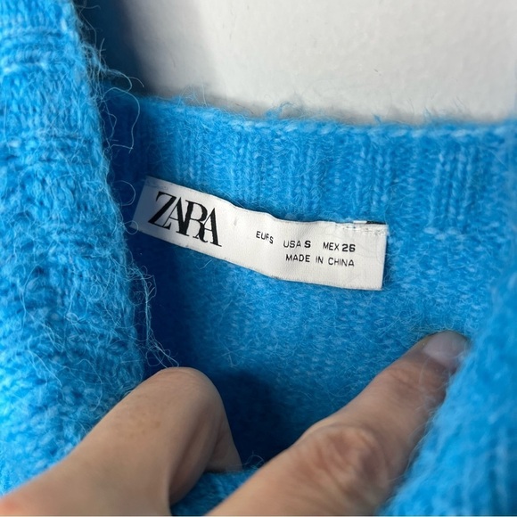 13⭐️Zara Blue Knit Crop Top - Picture 2 of 3